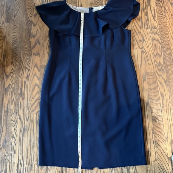 EUC-Eliza J dress Ruffle Sheath Dress. Cascading ruffles and lace back - Picture 9 of 10